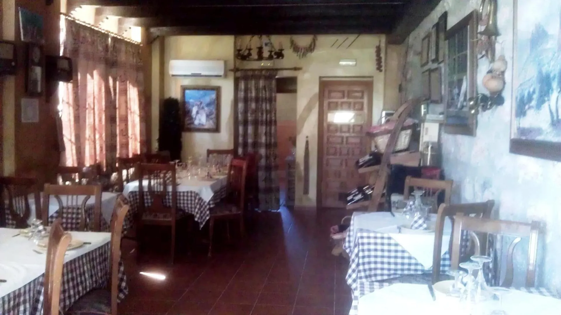 Alojamiento Rural La Caseria De Piedra Restaurante Jaén Landsted